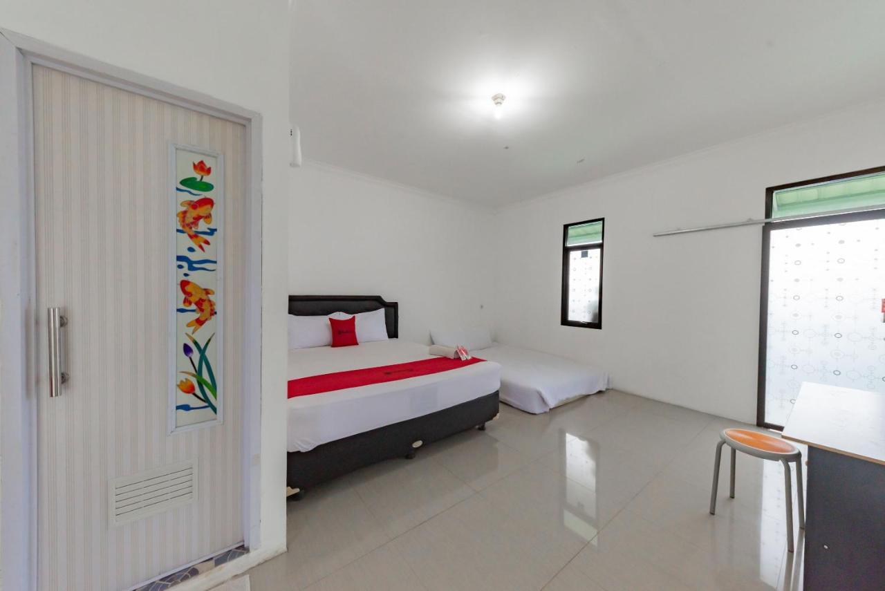 Reddoorz Resort Syariah @ Jaya Tirta Abadi Purwakarta Dış mekan fotoğraf