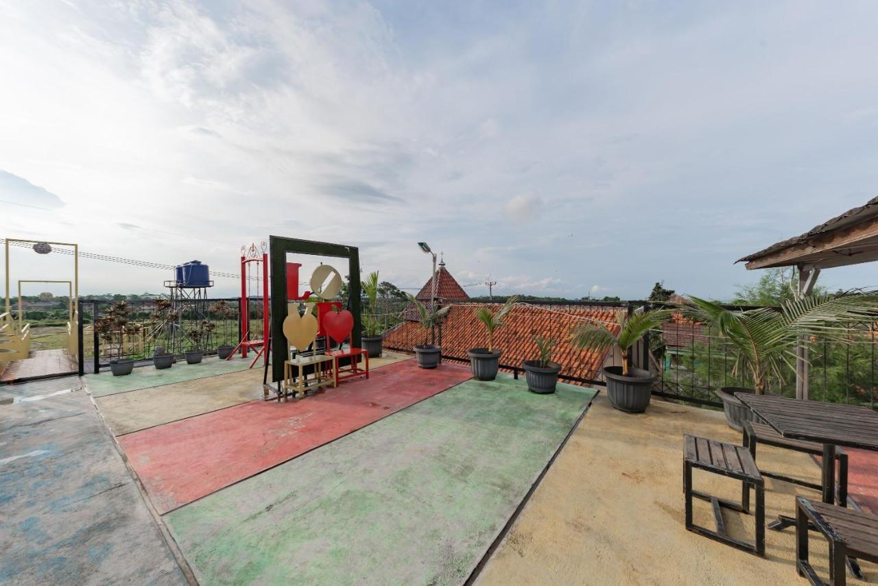 Reddoorz Resort Syariah @ Jaya Tirta Abadi Purwakarta Dış mekan fotoğraf