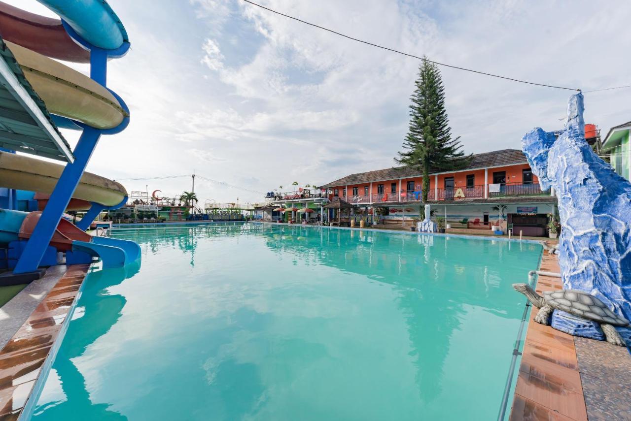 Reddoorz Resort Syariah @ Jaya Tirta Abadi Purwakarta Dış mekan fotoğraf