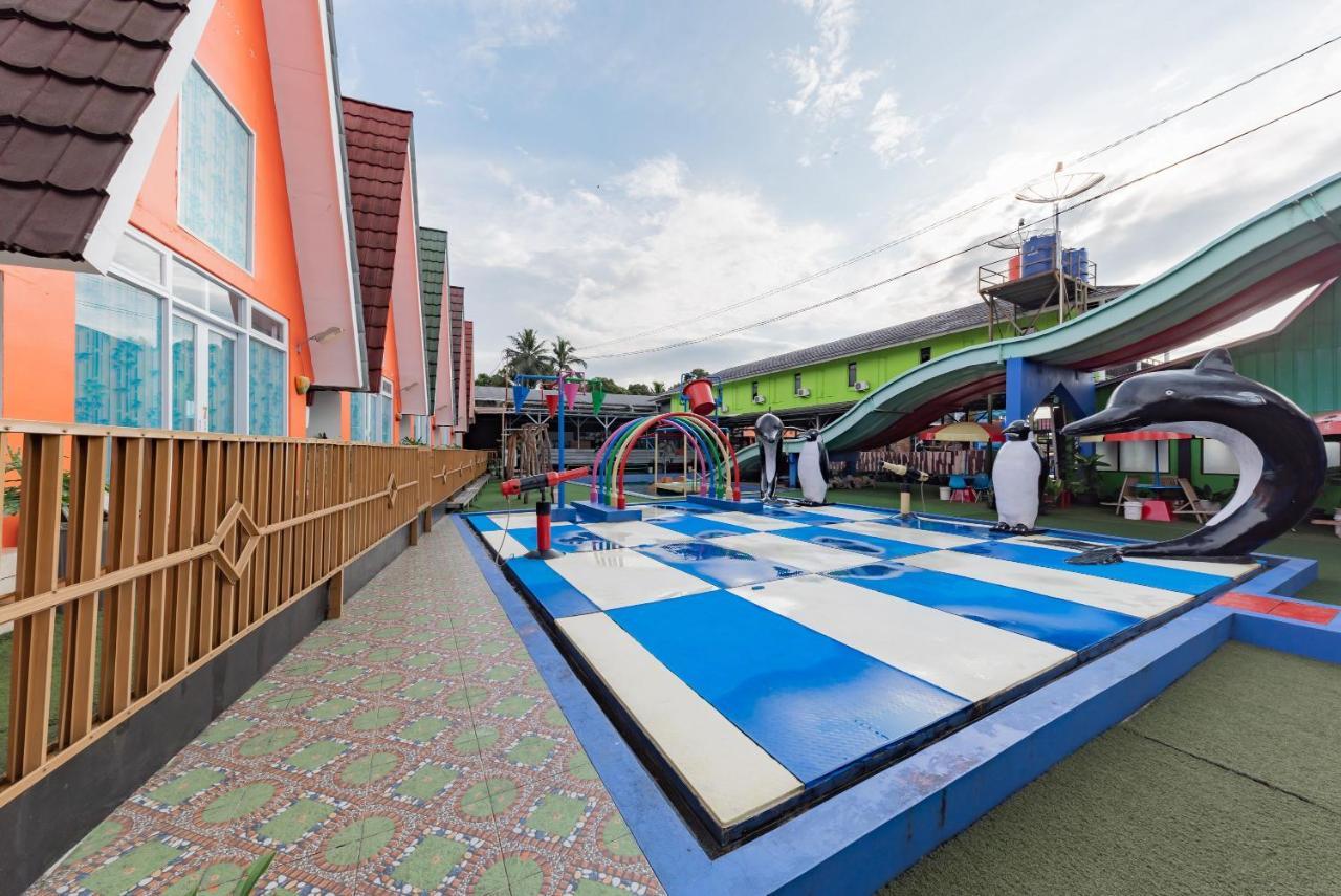 Reddoorz Resort Syariah @ Jaya Tirta Abadi Purwakarta Dış mekan fotoğraf