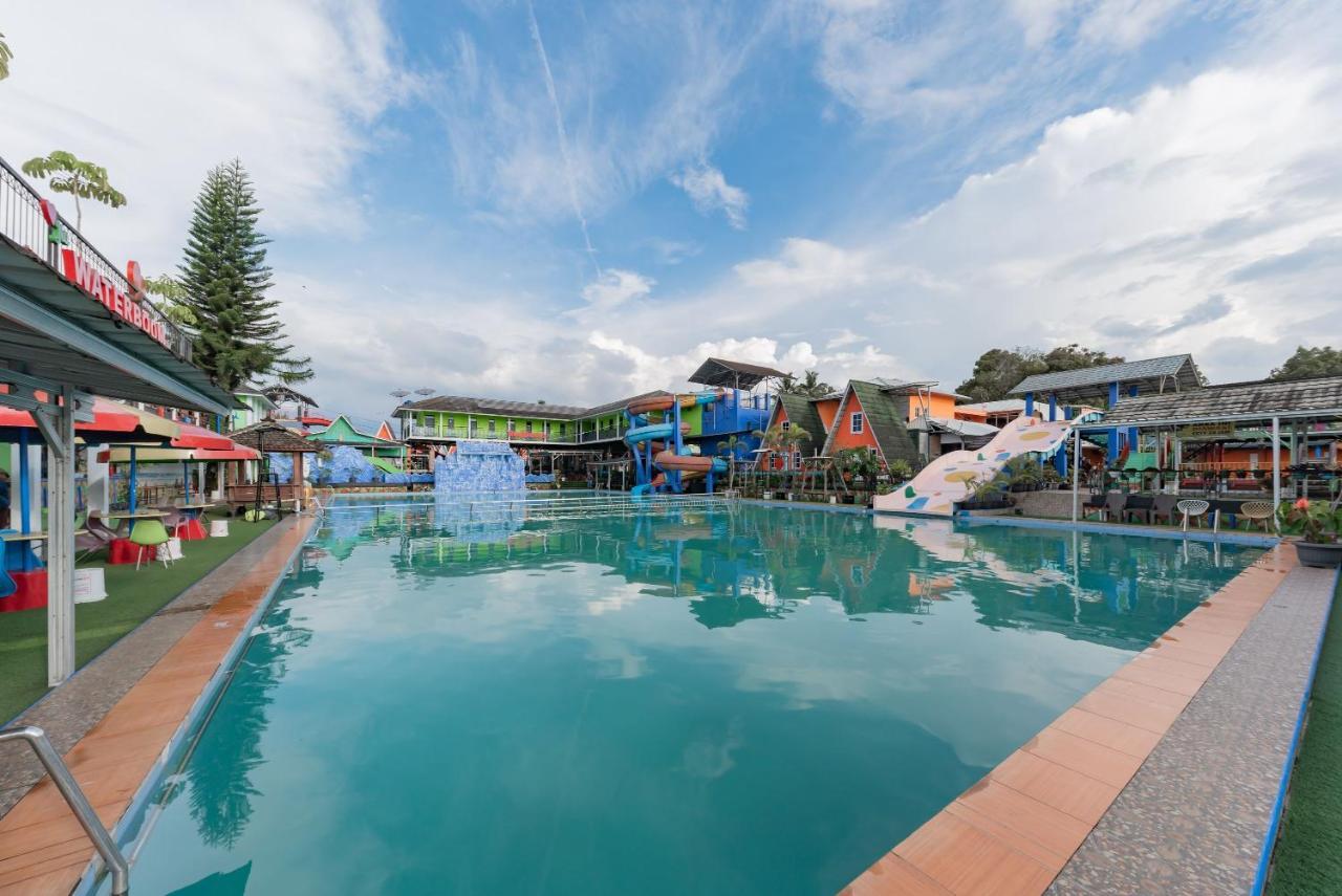 Reddoorz Resort Syariah @ Jaya Tirta Abadi Purwakarta Dış mekan fotoğraf