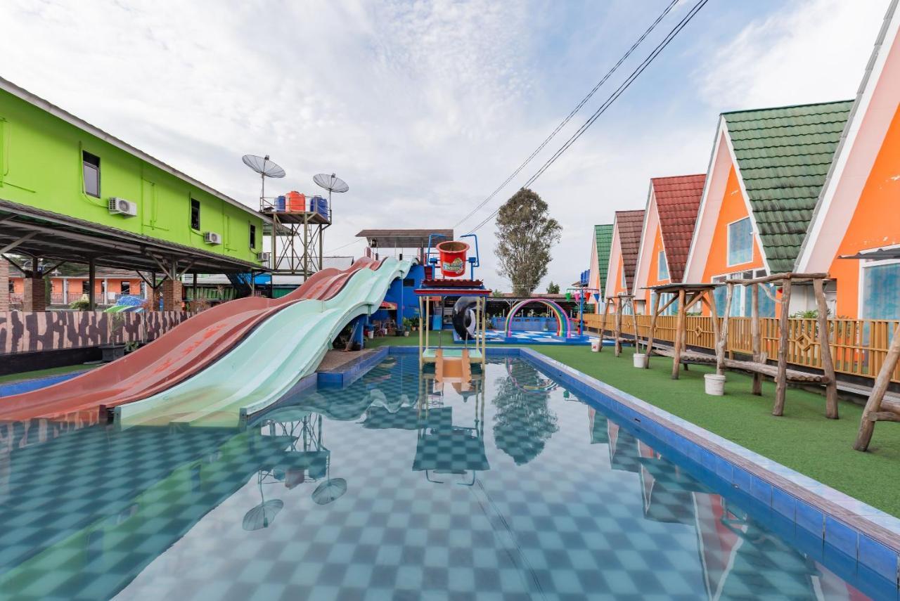 Reddoorz Resort Syariah @ Jaya Tirta Abadi Purwakarta Dış mekan fotoğraf