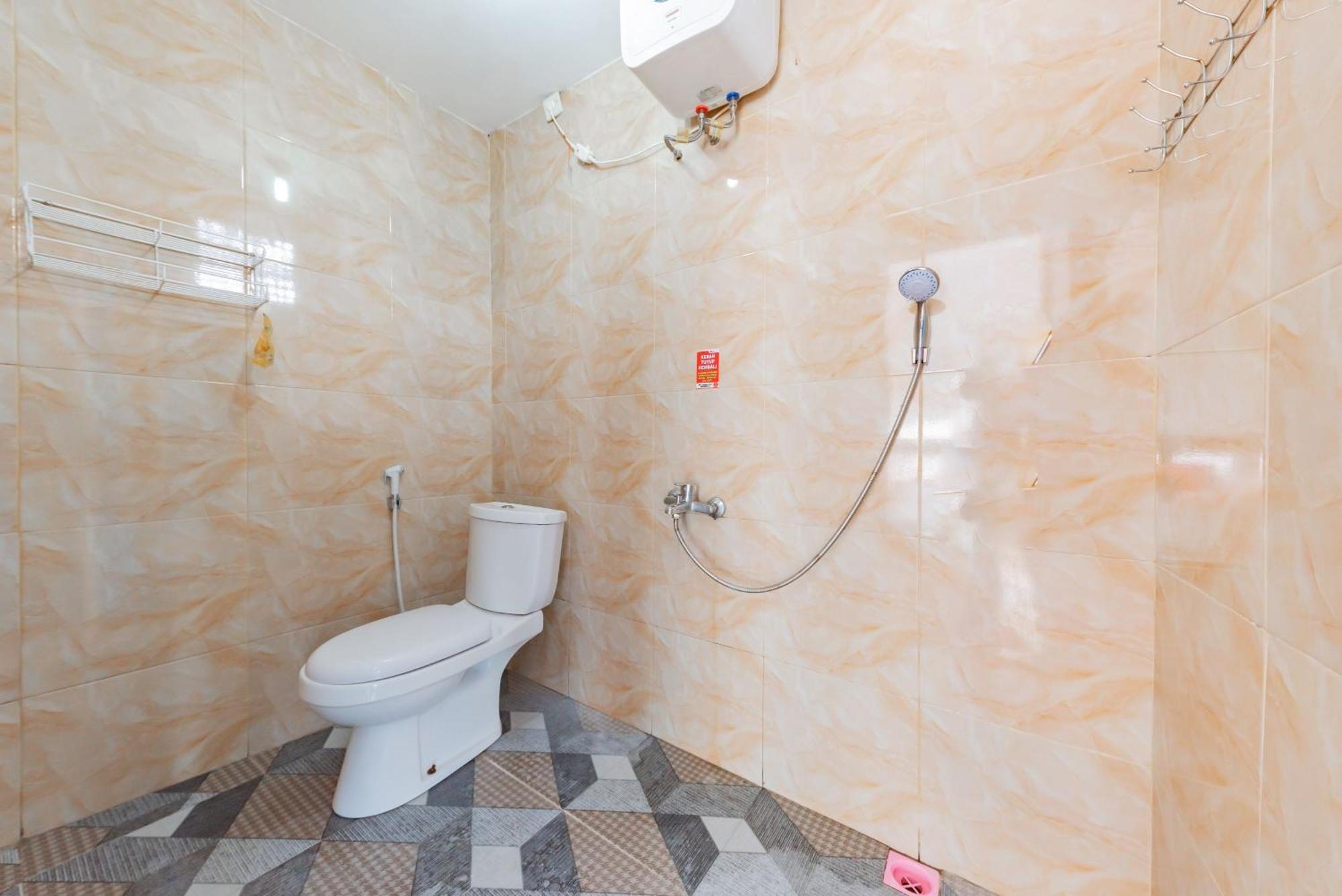 Reddoorz Resort Syariah @ Jaya Tirta Abadi Purwakarta Oda fotoğraf